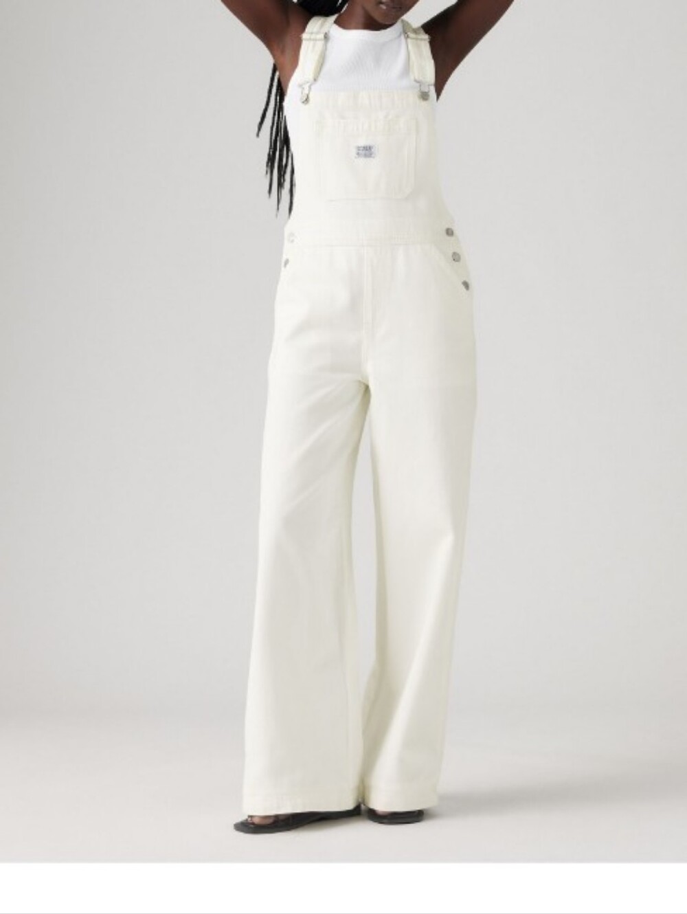 White Levi's XL Overally NWT Size medium
